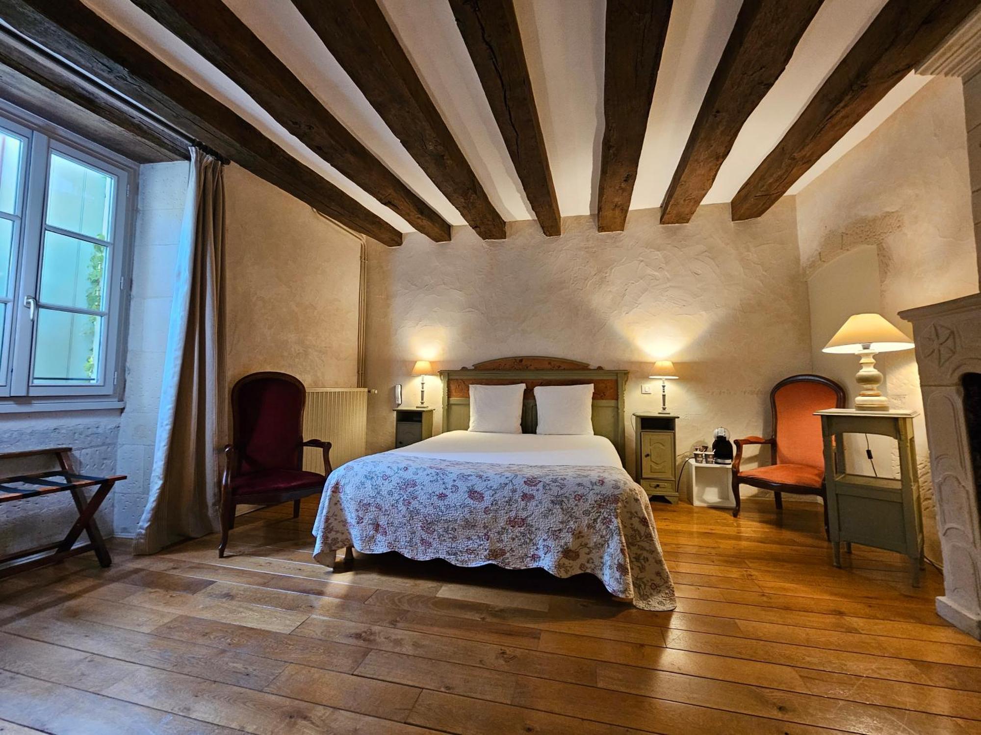 Logis Hotel Restaurant Relais De La Mothe Yzeures-sur-Creuse Exterior foto