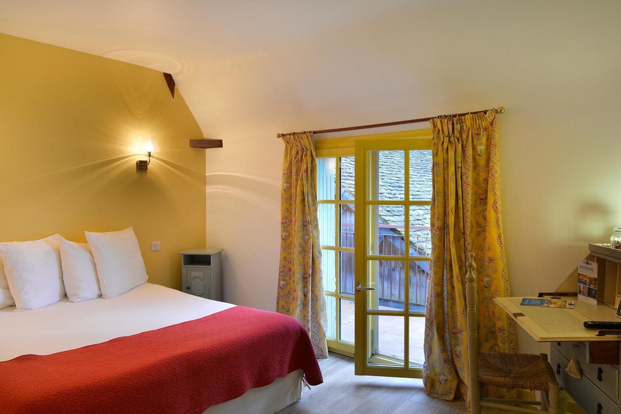 Logis Hotel Restaurant Relais De La Mothe Yzeures-sur-Creuse Exterior foto